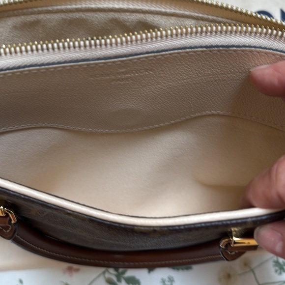 Louis Vuitton handbag - Picture 10 of 16